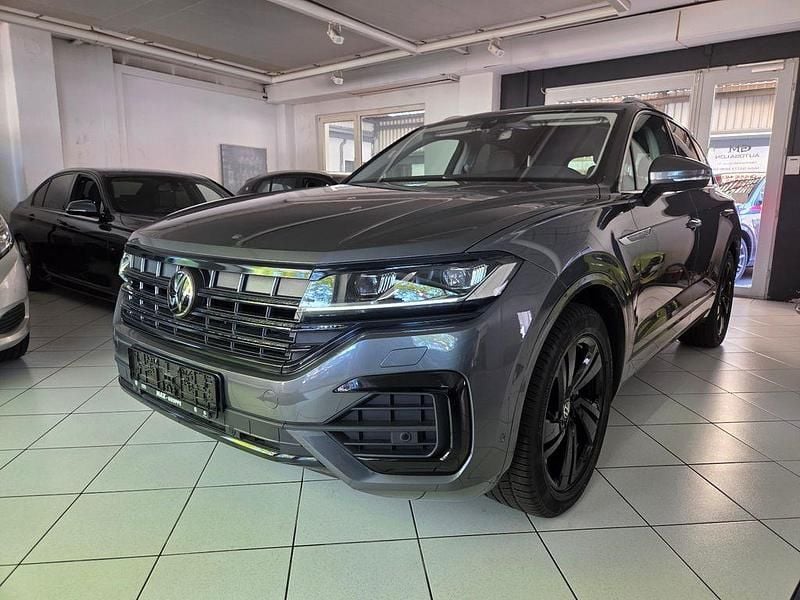 Grau Gebraucht 2023 VW Touareg R-line SUV | 49.900 € (Superpreis) - Bild 1/4