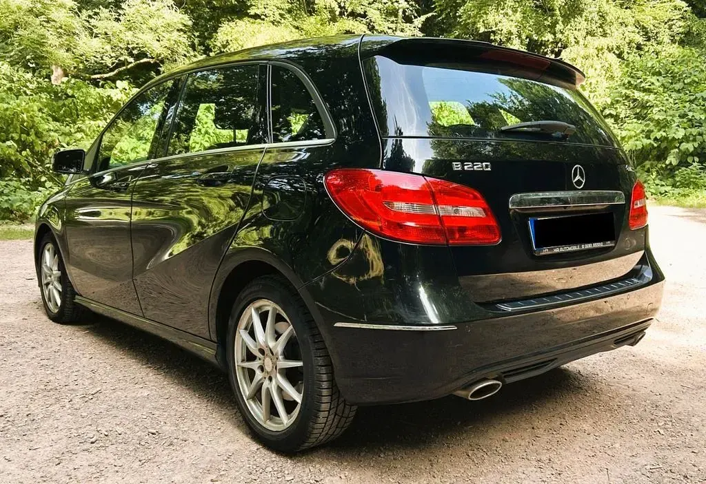 Gebraucht Mercedes 220 184 PS (135 kW) 2014 Schwarz Van / Kleinbus