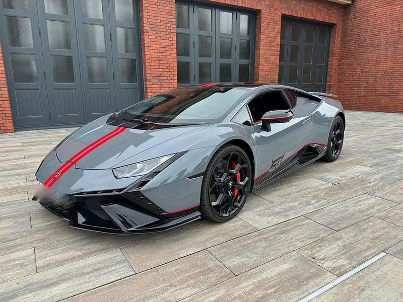 Grau Gebraucht 2023 Lamborghini Huracán Coupé | 450.000 € - Bild 1/4