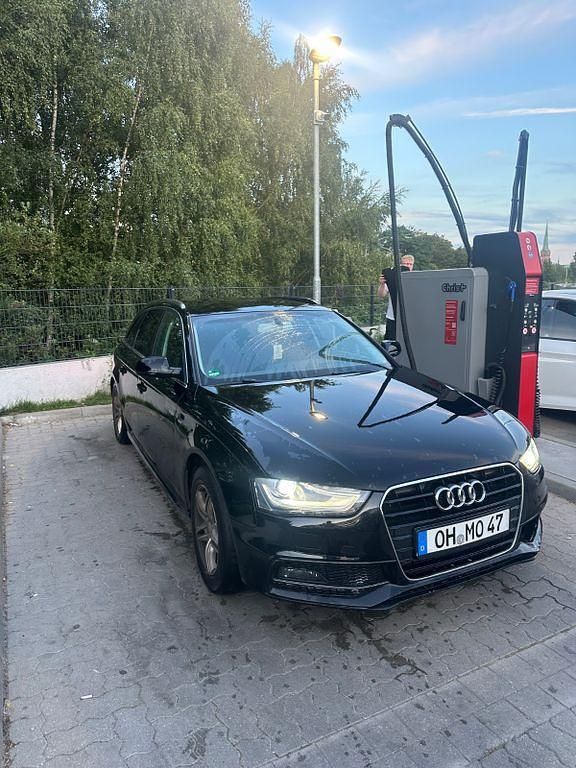 Schwarz Gebraucht 2015 Audi A4 Performance Kombi | 9.000 € (Guter Preis) - Bild 1/4