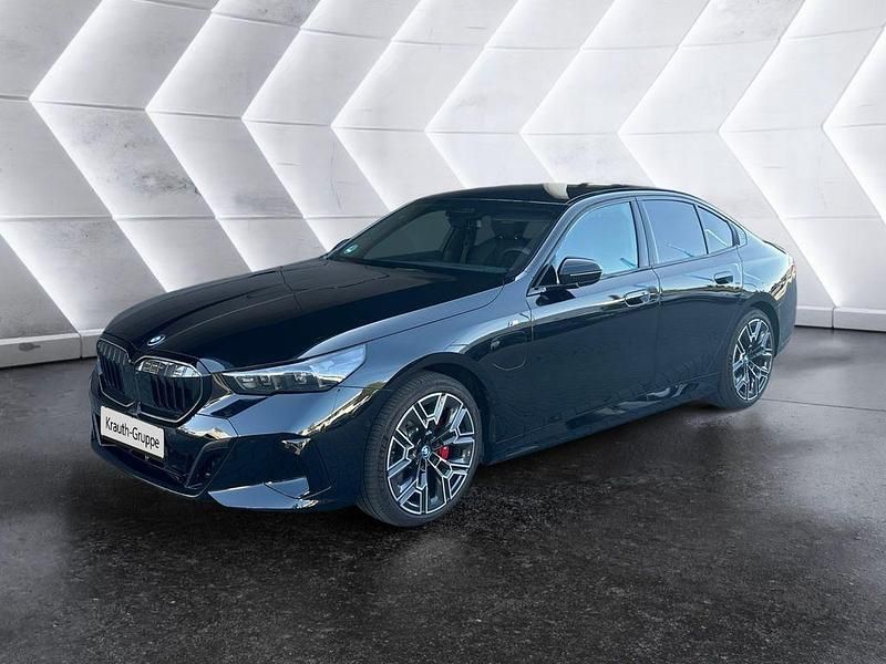 Schwarz Gebraucht 2025 BMW 530e M Sport Limousine | 59.900 € - Bild 1/4