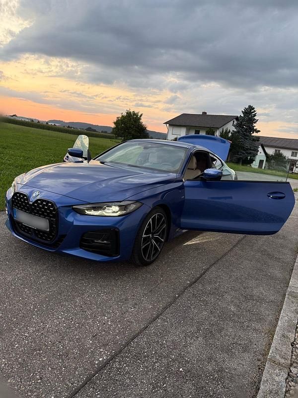Blau Gebraucht 2021 BMW 430 Shadowline Coupé | 39.700 € (Fairer Preis) - Bild 1/4