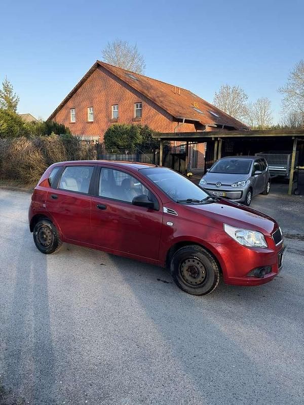 Gebraucht Chevrolet Kalos SE 84 PS (61 kW) 2009 Rot Kleinwagen