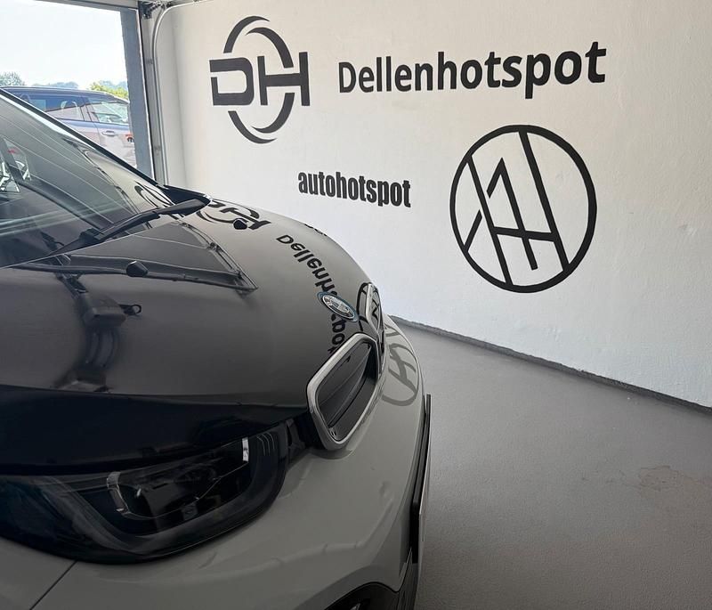 Weiß Gebraucht 2020 BMW i3 Comfort Edition Kleinwagen | 17.500 € (Guter Preis) - Bild 1/4