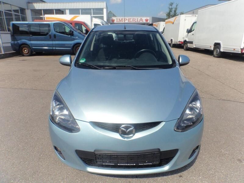 Blau Gebraucht 2009 Mazda 2 Independence Limousine | 5.999 € (Etwas zu teuer) - Bild 1/4