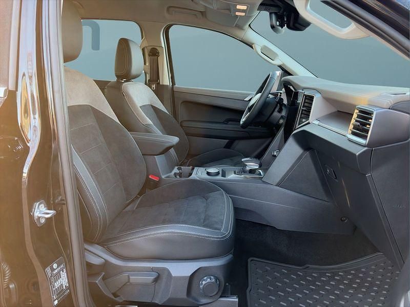 Neu VW Amarok 241 PS (177 kW) 2025 Schwarz Abholung