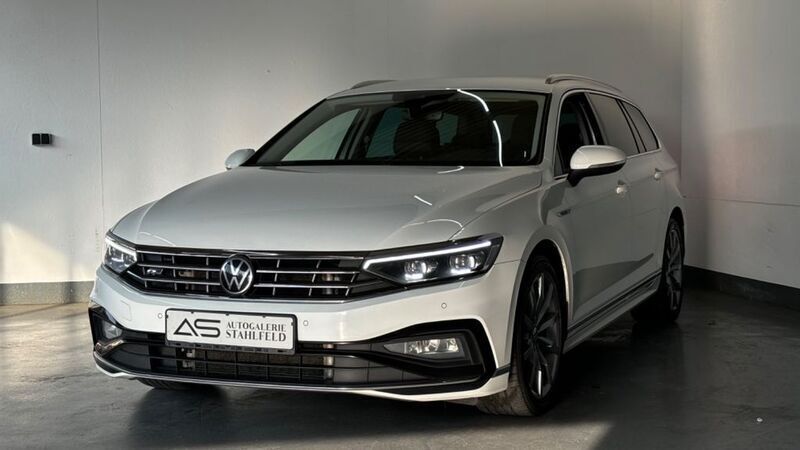 Weiß Gebraucht 2021 VW Passat R-line Kombi | 20.199 € (Guter Preis) - Bild 1/4