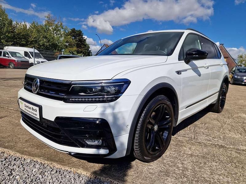 Pure white Gebraucht 2021 VW Tiguan Allspace Highline SUV | 34.900 € (Fairer Preis) - Bild 1/4