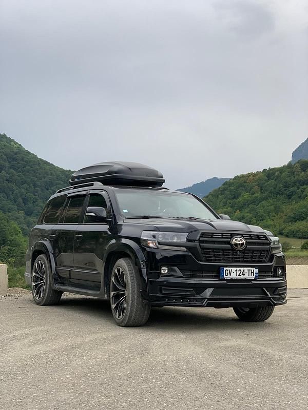 Schwarz Gebraucht 2012 Toyota Land Cruiser SUV | 73.500 € - Bild 1/4