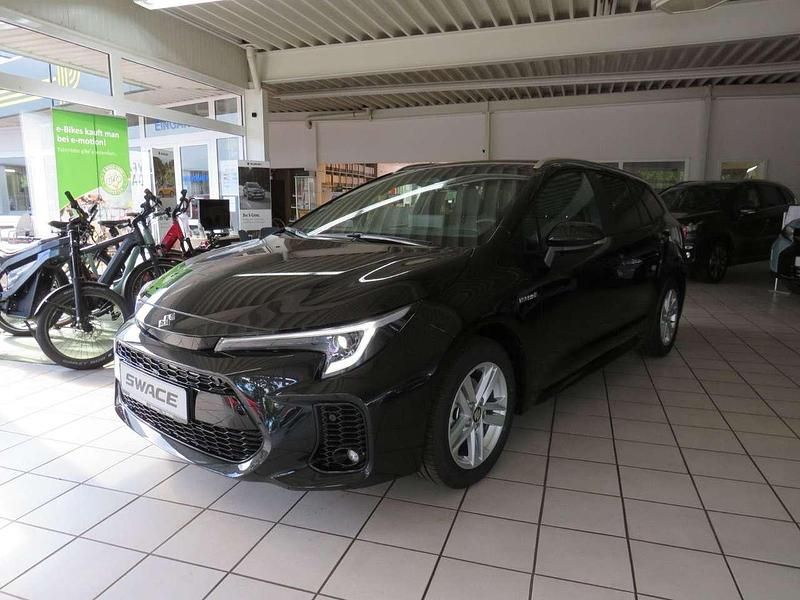 Schwarz Neu 2025 Suzuki Swace Comfort+ Kombi | 35.230 € - Bild 1/4