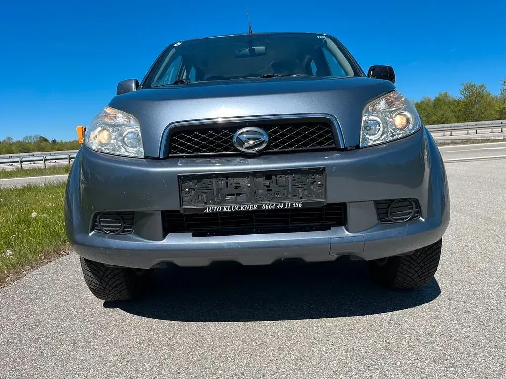 Second-hand Daihatsu Terios 105 CP (77 kW) 2006 Gri SUV