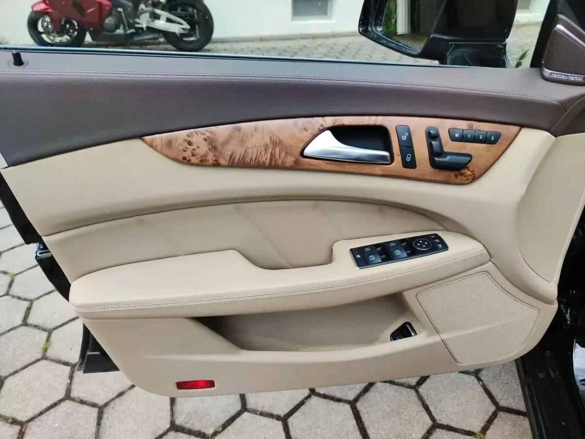 Gebraucht Mercedes CLS250 204 PS (150 kW) 2011 Schwarz Coupé