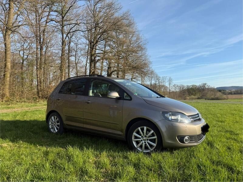 Braun Gebraucht 2013 VW Golf Plus Life Van / Kleinbus | 7.500 € (Fairer Preis) - Bild 1/4