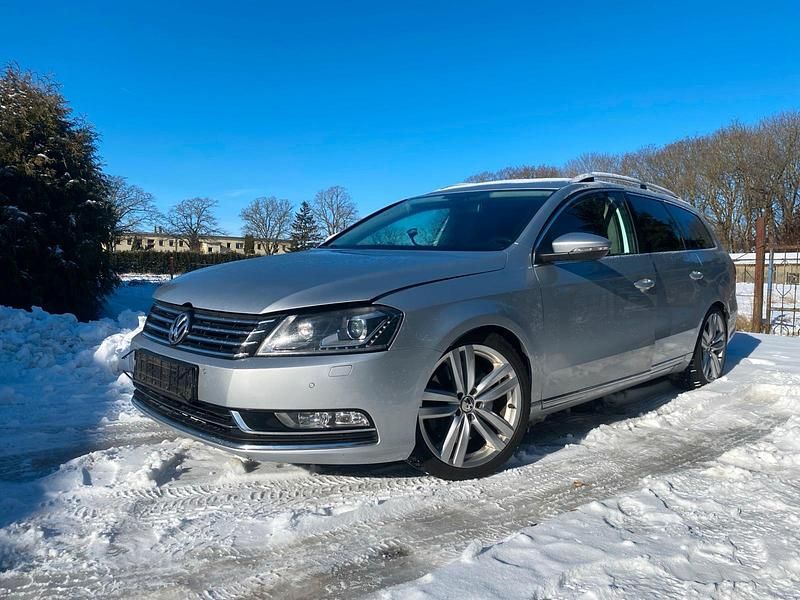 Gebraucht VW Passat Highline 299 PS (219 kW) 2011 Silber Kombi