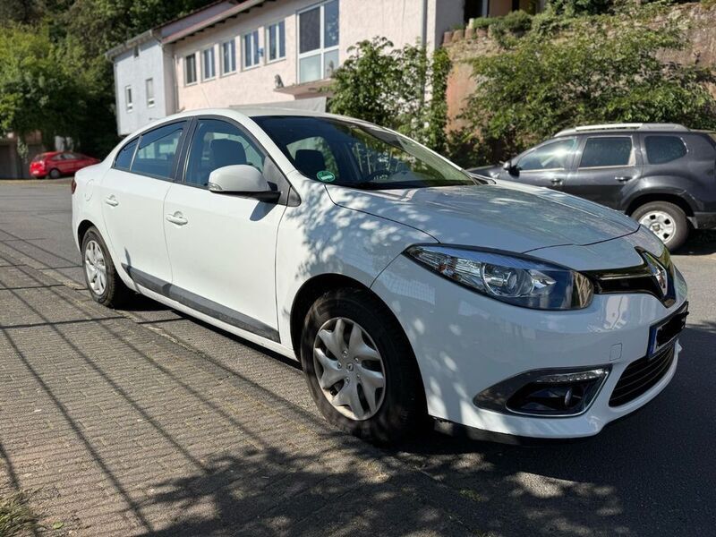 Weiß Gebraucht 2014 Renault Fluence Limousine | 4.900 € - Bild 1/4