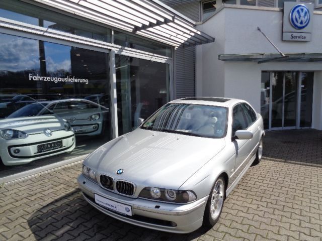 Gebraucht BMW 540 286 PS (210 kW) 2001 Silber metallic Limousine
