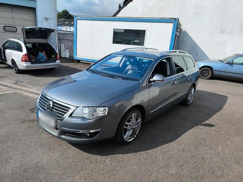 Grau Gebraucht 2007 VW Passat Kombi | 4.250 € (Teuer) - Bild 1/4