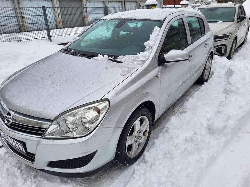 Gebraucht Opel Astra 105 PS (77 kW) 2007 Limousine