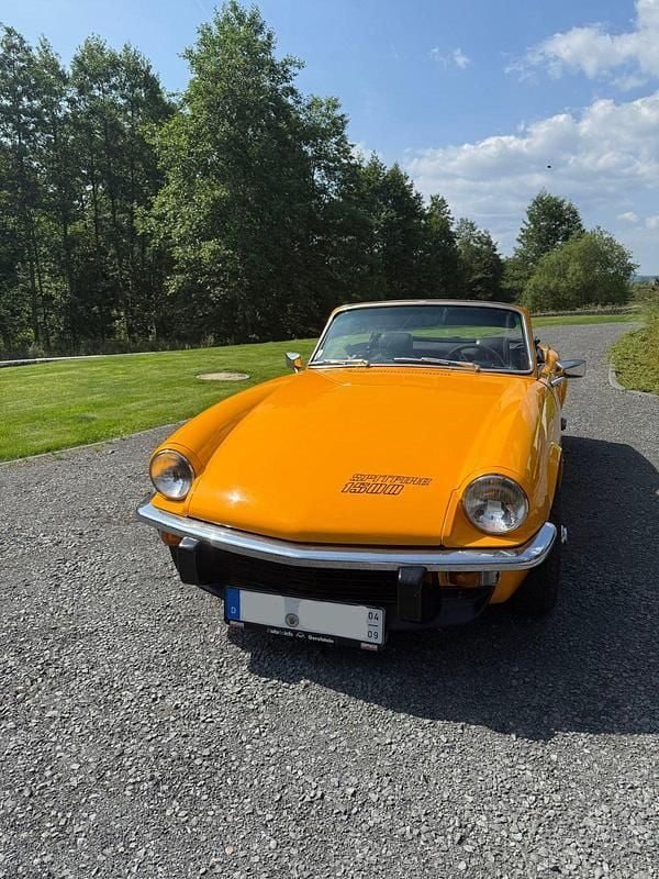 Gelb Gebraucht 1975 Triumph Spitfire Cabrio | 11.500 € - Bild 1/4