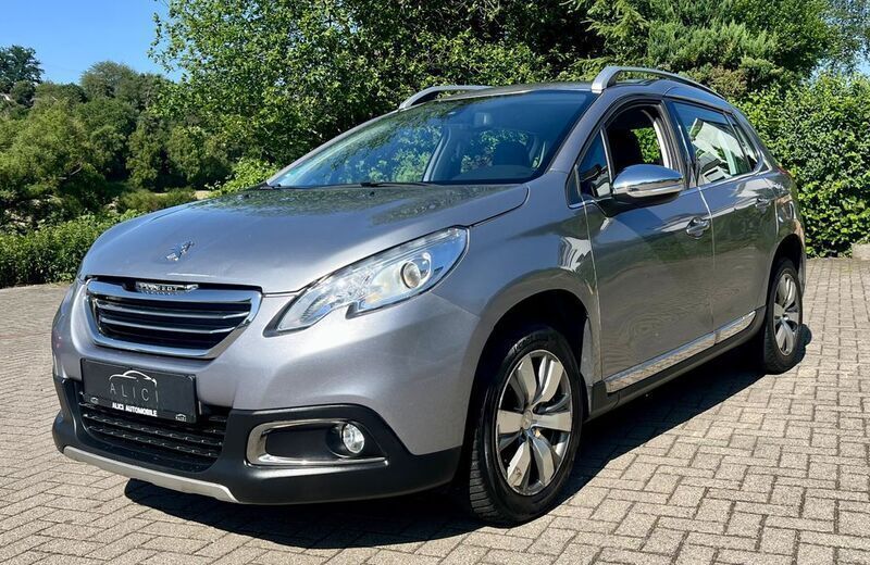 Grau Gebraucht 2014 Peugeot 2008 Allure SUV | 5.790 € (Guter Preis) - Bild 1/4