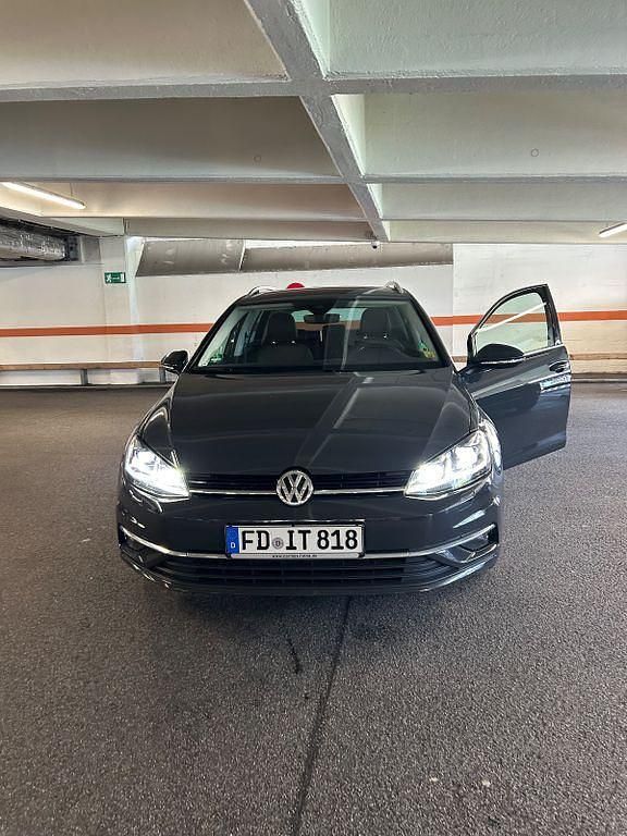 Gebraucht VW Golf VII Highline 150 PS (110 kW) 2017 Grau Kombi