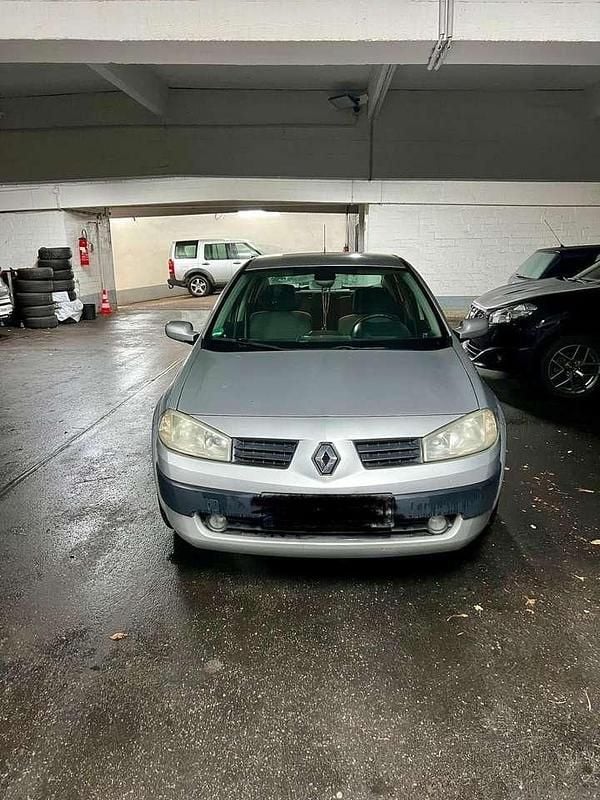 Gebraucht Renault Mégane II Authentique 82 PS (60 kW) 2005 Limousine