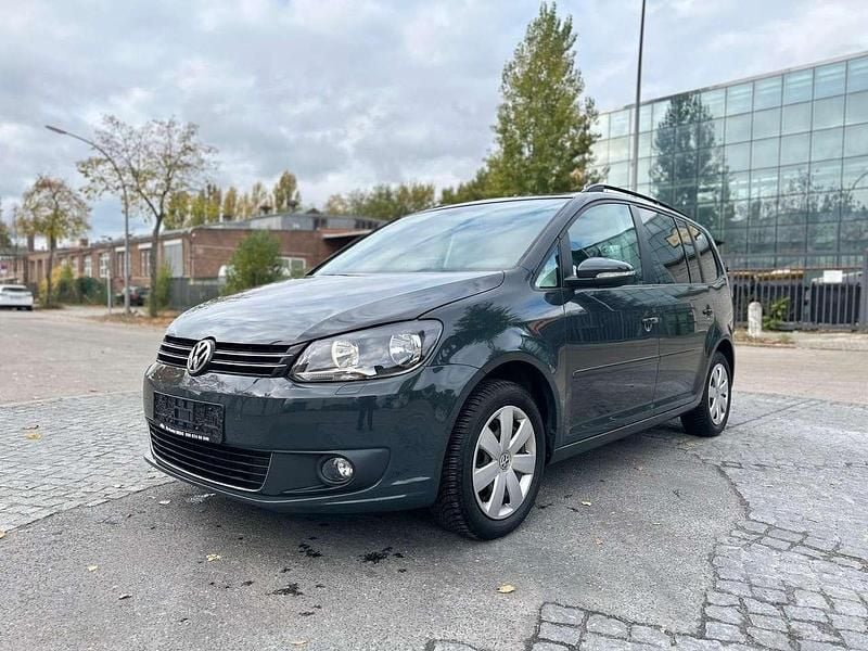 Uranograu/cinza urano Gebraucht 2015 VW Touran Comfortline Van / Kleinbus | 9.500 € - Bild 1/4