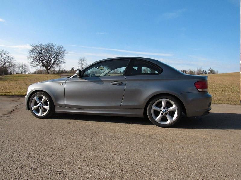 Gebraucht BMW 118 Coupé Advantage 143 PS (105 kW) 2010 Grau Coupé