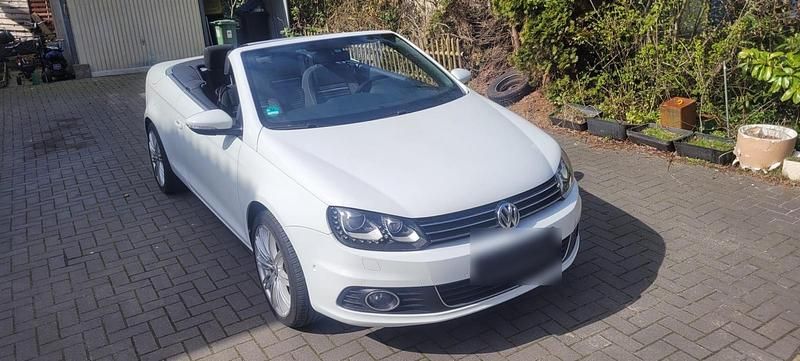 Usata VW Eos 122 CV (89 kW) 2015 Bianco Cabrio