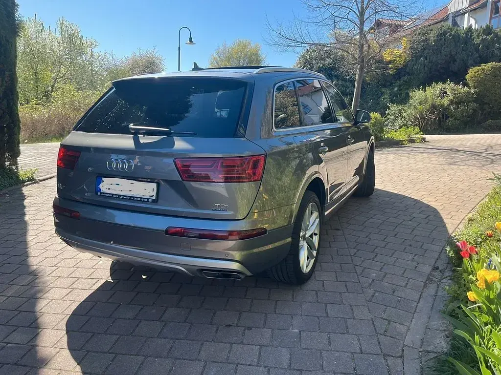 Gebraucht Audi Q7 286 PS (210 kW) 2016 Grau SUV