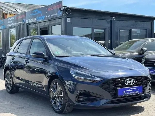 Gebraucht Hyundai i30 Advantage 110 PS (80 kW) 2025 Blau Limousine
