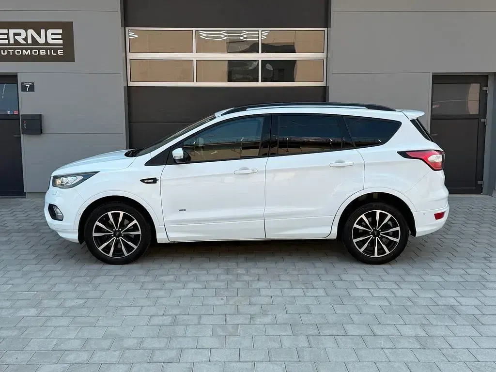 Gebraucht Ford Kuga ST-Line 182 PS (133 kW) 2017 Weiß SUV