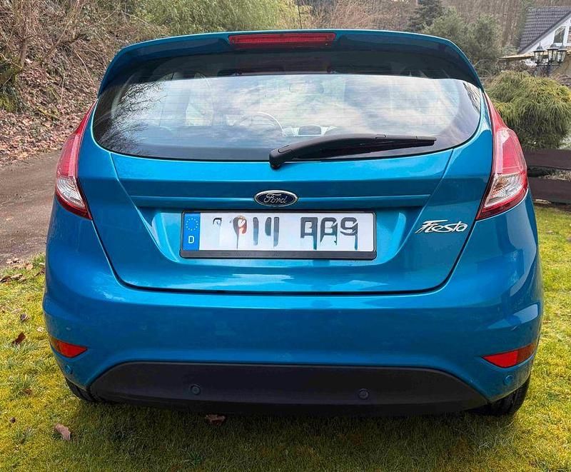 Gebraucht Ford Fiesta SYNC Edition 82 PS (60 kW) 2016 Blau Kleinwagen