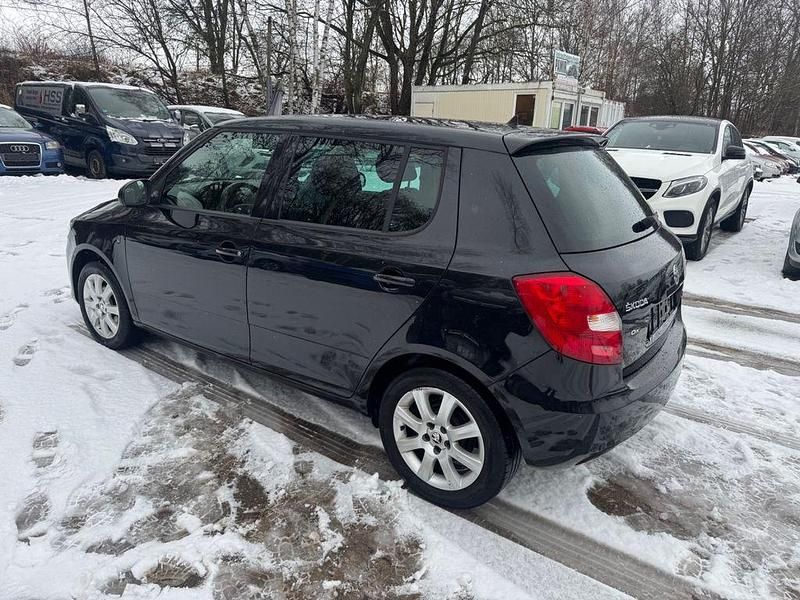Gebraucht Skoda Fabia Ambition 86 PS (63 kW) 2015 Schwarz Limousine