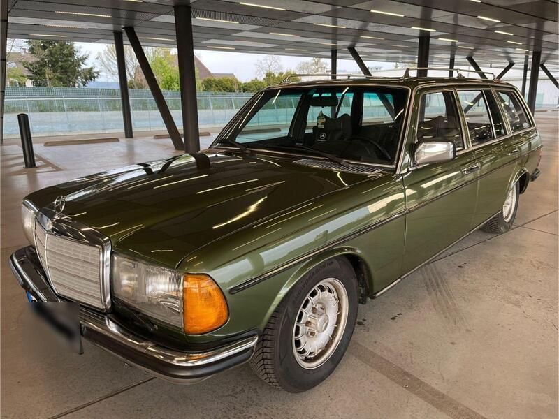 Grün Gebraucht 1979 Mercedes E300 Kombi | 15.200 € - Bild 1/4