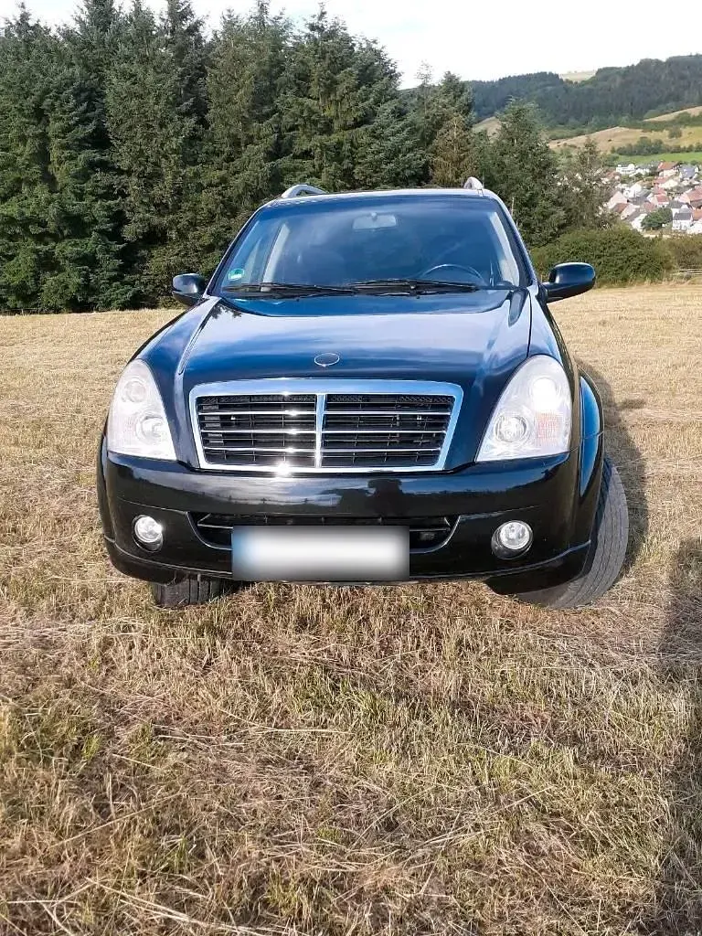 Usata SsangYong Rexton 163 CV (119 kW) 2006 Nero SUV