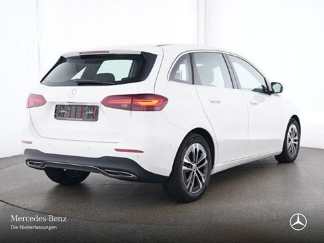 Gebraucht 2024 Mercedes B180 Van / Kleinbus | 26.290 € (Superpreis) - Bild 1/4