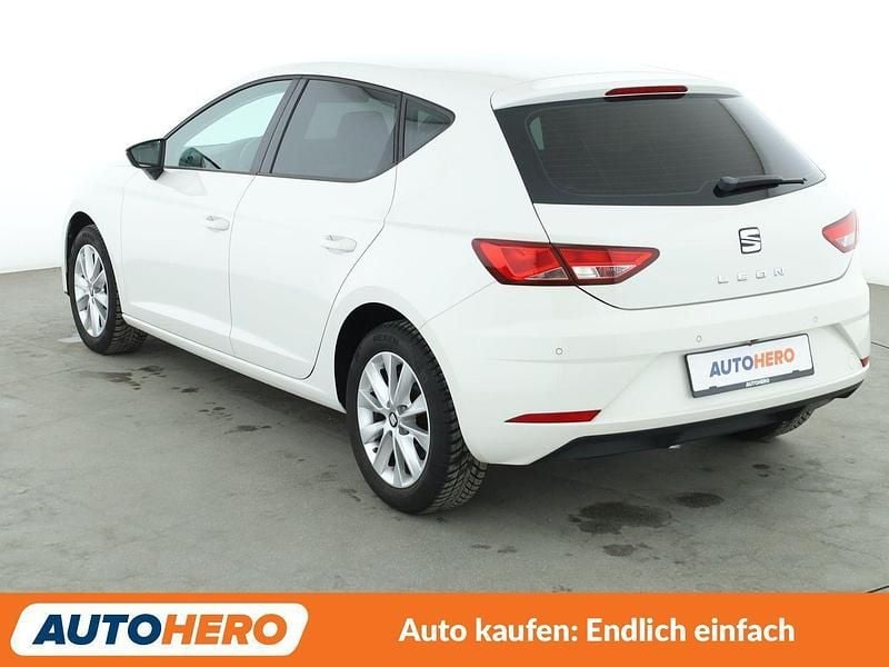 Gebraucht Seat Leon Style 131 PS (96 kW) 2019 Weiß Limousine