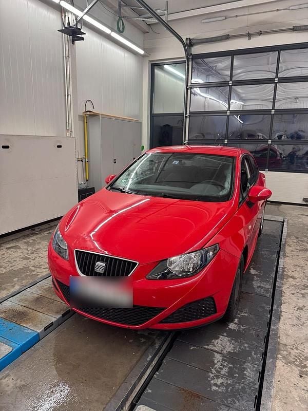 Gebraucht Seat Ibiza 60 PS (44 kW) 2011 Rot Kleinwagen