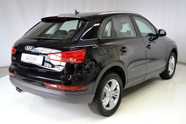 Gebraucht Audi Q3 Comfort 150 PS (110 kW) 2015 Schwarz metallic SUV