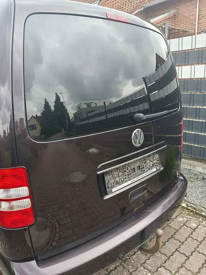 Gebraucht VW Caddy Maxi 140 PS (102 kW) 2011 Violett Van / Kleinbus