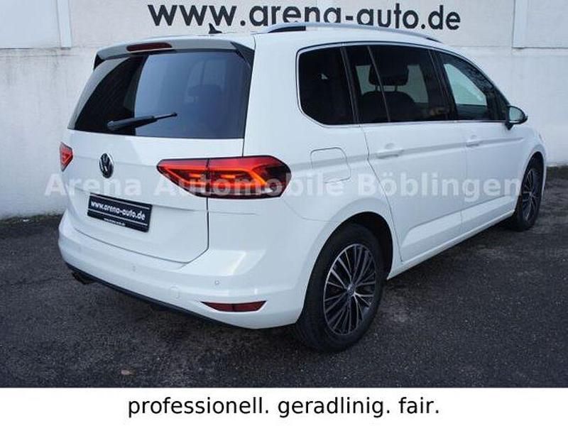 Gebraucht VW Touran Highline 150 PS (110 kW) 2016 Weiß Van / Kleinbus