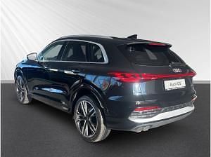Neu Audi Q5 Advanced Plus 204 PS (150 kW) 2026 Schwarz (mythosschwarz metallic) SUV