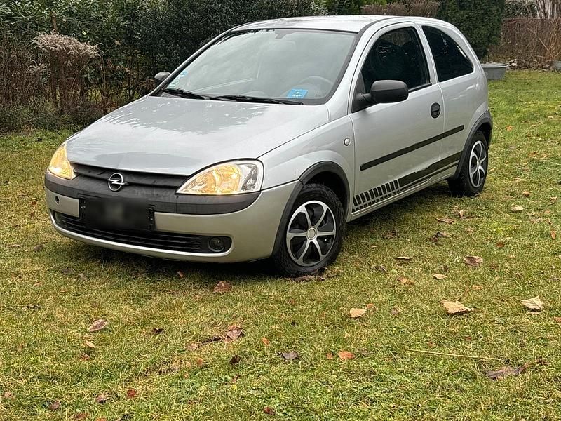 Silber Gebraucht 2002 Opel Corsa Kleinwagen | 750 € (Superpreis) - Bild 1/4