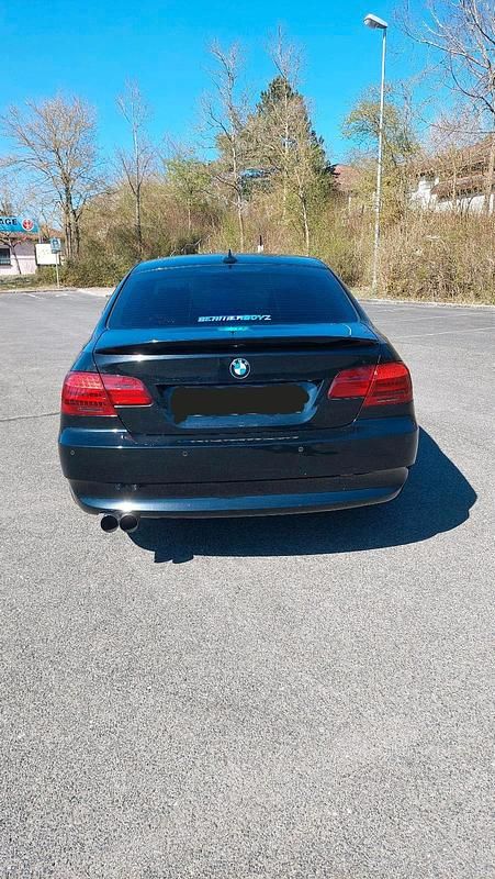 Gebraucht BMW 325 218 PS (160 kW) 2007 Schwarz Coupé