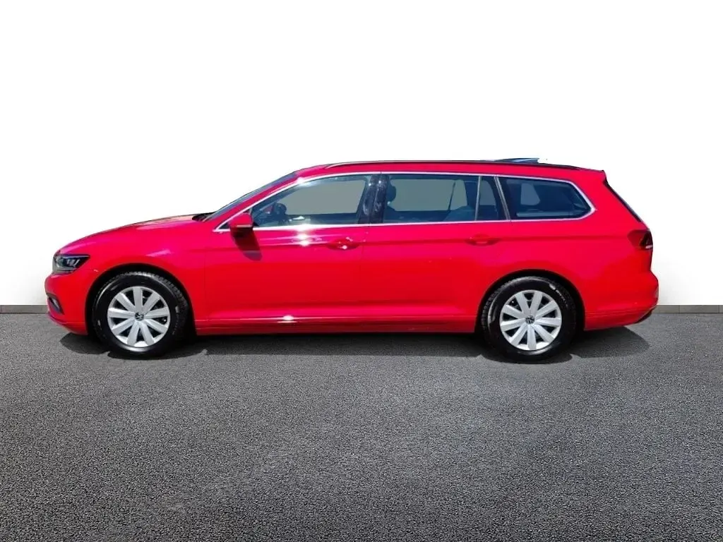 Gebraucht VW Passat Edition 122 PS (89 kW) 2023 Tornadorot Kombi