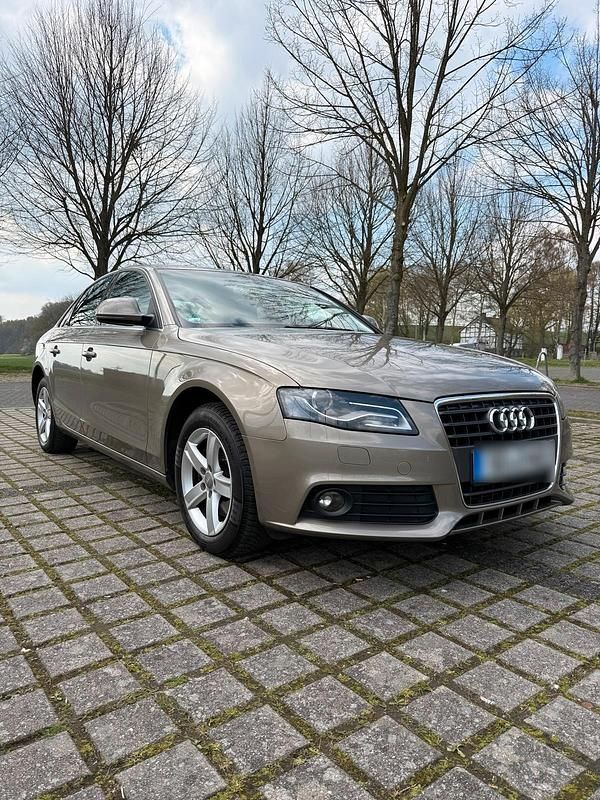 Gebraucht Audi A4 160 PS (117 kW) 2008 Gold Limousine