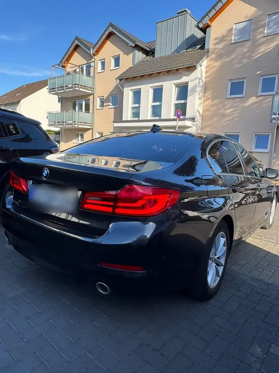 Second-hand BMW 520 Efficient Dynamics 190 CP (139 kW) 2018 Gri Berlinǎ