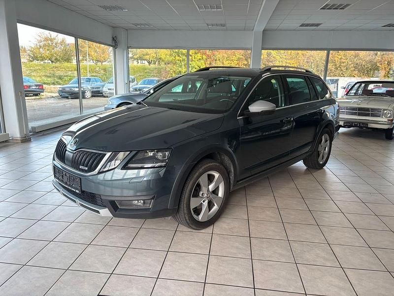 Gebraucht 2018 Skoda Octavia Scout 4x4 Kombi | 10.490 € (Fairer Preis) - Bild 1/4