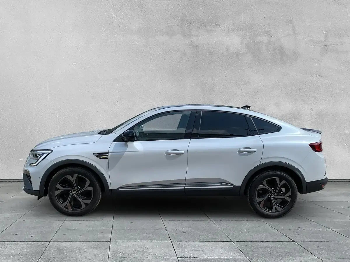Gebraucht Renault Arkana Bose Edition 160 PS (117 kW) 2023 Weiß SUV